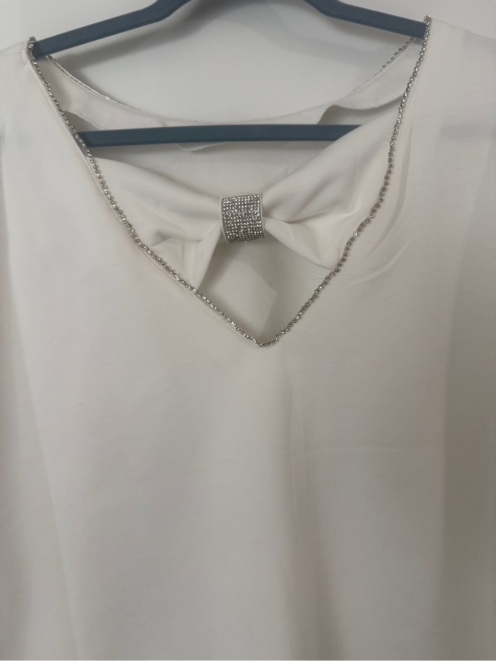 Cupio White Bow-Accent Blouse with Rhinestone Trim